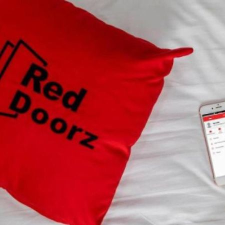 Reddoorz @ Ranotana Manado Hotel Exterior foto